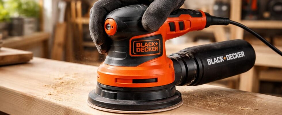 découvrez notre test complet de la ponceuse excentrique black & decker ka191ek, l'outil polyvalent idéal pour tous vos travaux de ponçage avec efficacité et confort.