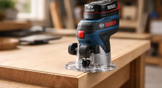 découvrez la bosch gkf 12v-8, l'affleureuse sans fil idéale pour des finitions précises et parfaites. compacte, puissante et facile à manier, elle vous assure un travail professionnel à chaque utilisation.