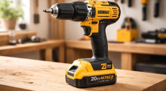 découvrez le test complet de la perceuse à percussion dewalt dcd776c2, un outil fiable et abordable idéal pour tous vos travaux de bricolage et de construction.