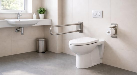 découvrez les normes pmr concernant la hauteur des wc pour personnes handicapées afin d'assurer accessibilité et confort conformes aux réglementations en vigueur.